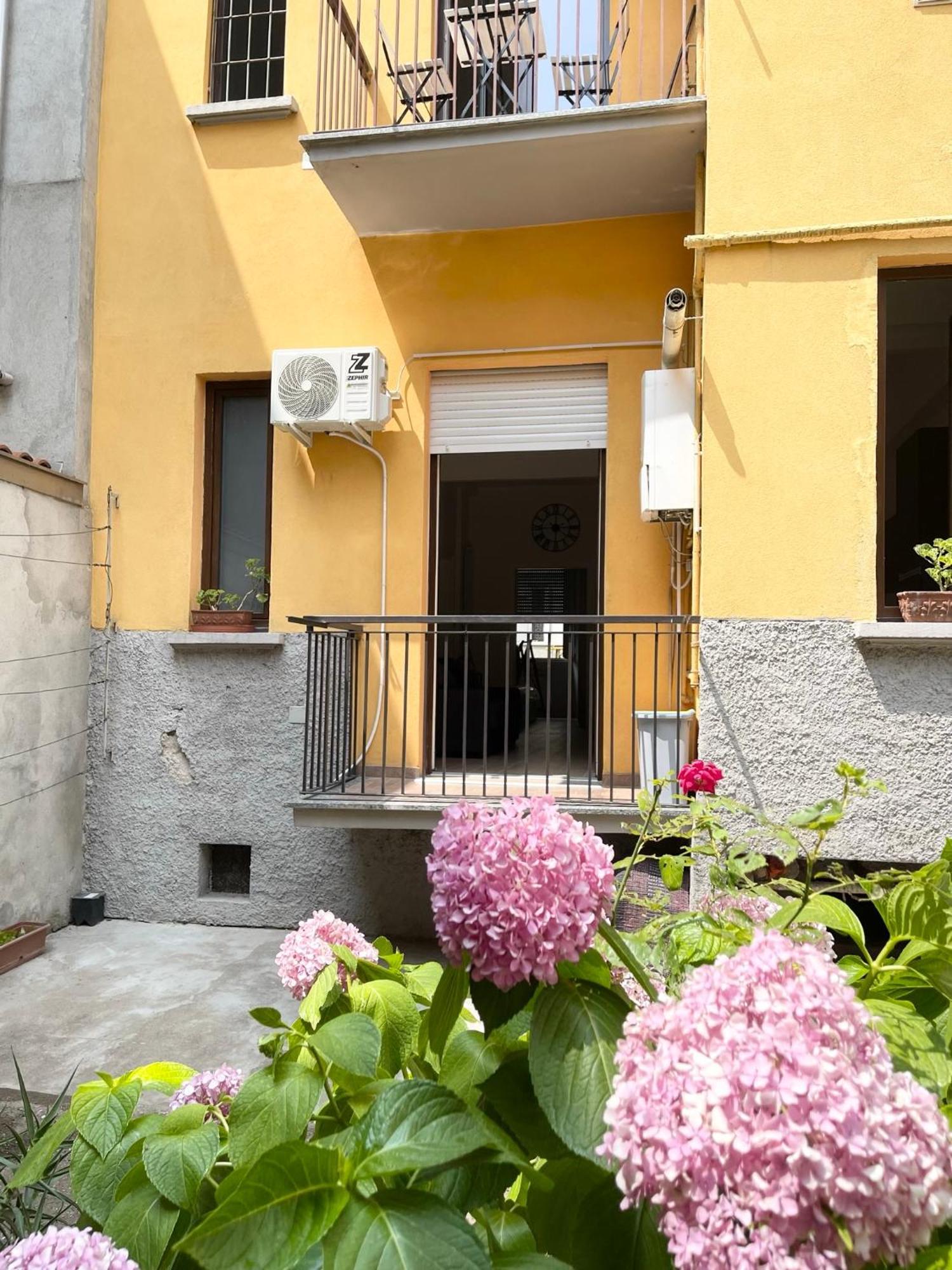 Апартаменти Ampio Bilocale Zona Navigli Мілан Екстер'єр фото